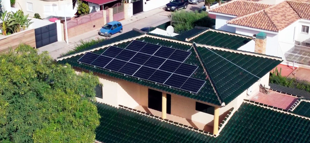 4,9 kWp de autoconsumo para vivienda de Almoradí